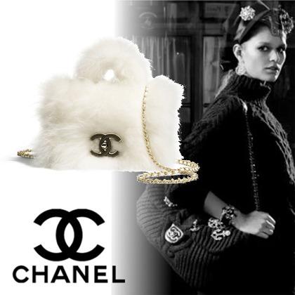 2024新作大人気 CHANEL シャネルスーパーコピー チェーン ハンドバッグ ファー ホワイト フラップ 9011506